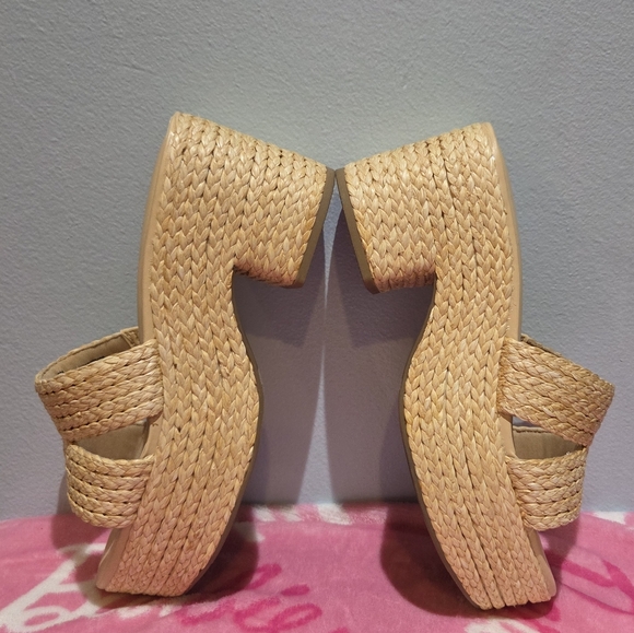 Wild Pair Women's Nifty Natural Raffia Heeled Slip-On, Size 9M - Picture 5 of 9